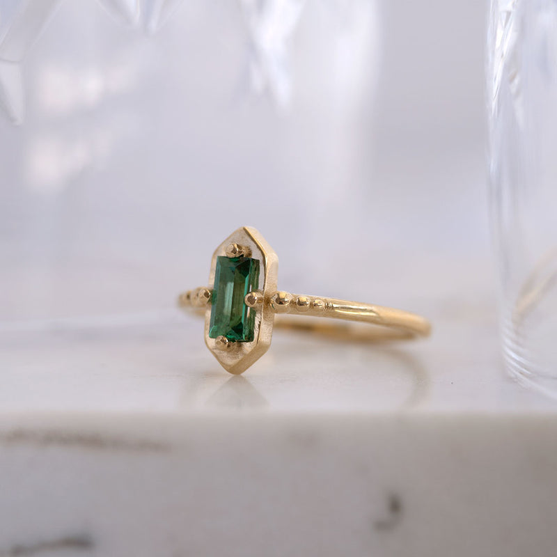 Deco Emerald temple Ring2 with four prong and round ball detailing